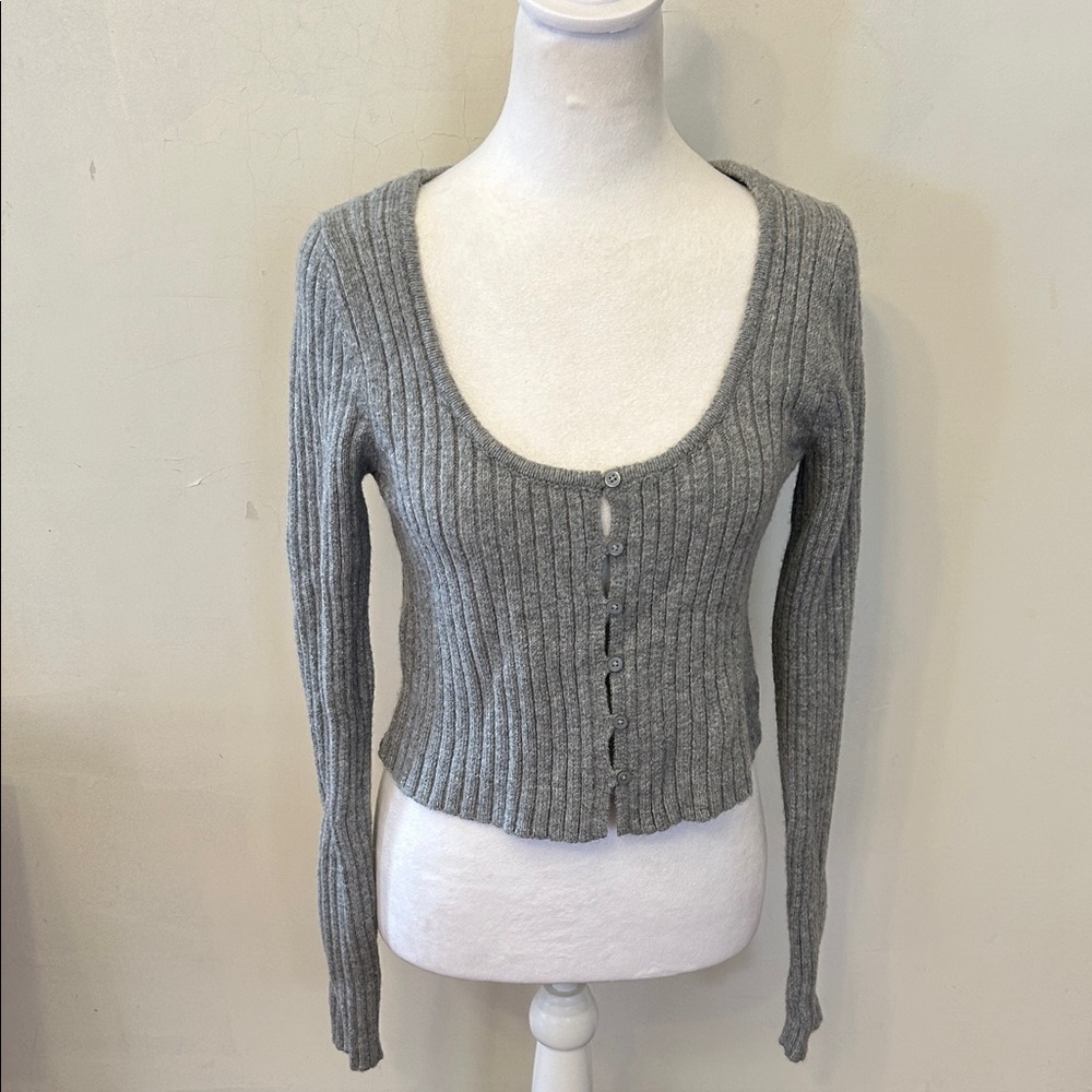 American Eagle gray short button front sweater Size M New